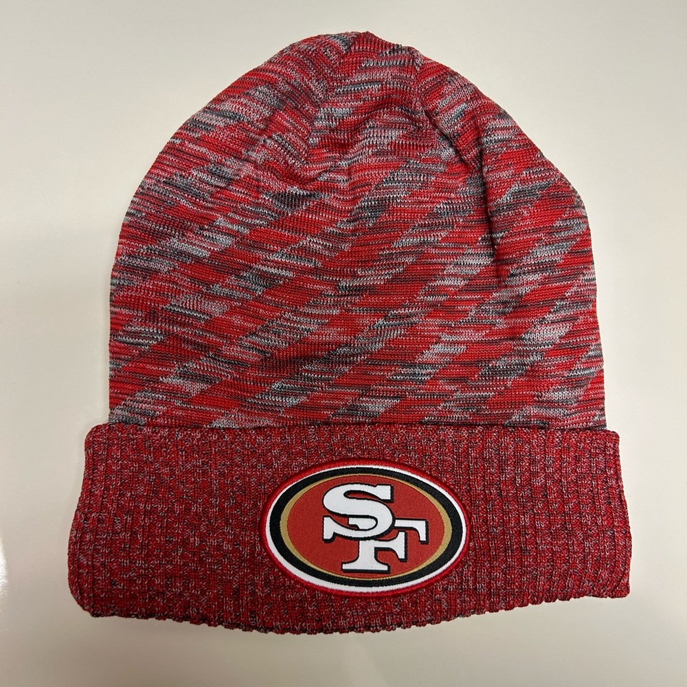 New Era NFL San Francisco 49er Football Lined Beanie / Hat NWOT